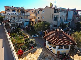 Beach House Apartments Vodice