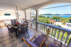 Beach House Apartments Vodice
