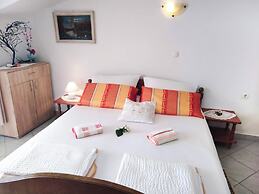 Beach House Apartments Vodice