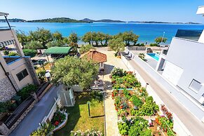 Beach House Apartments Vodice