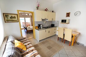 Beach House Apartments Vodice