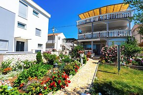 Beach House Apartments Vodice