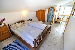 Beach House Apartments Vodice