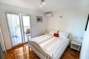 Beach House Apartments Vodice