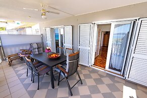 Beach House Apartments Vodice