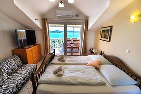 Beach House Apartments Vodice