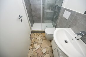 Airguest Pianella Rooms