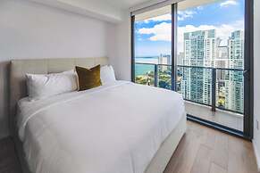 Apt with Bay View Near Bayfront Park