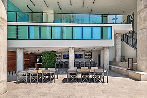 Apt with Bay View Near Bayfront Park