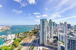 Apt with Bay View Near Bayfront Park