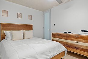 Otium Ideal Marina Getaway Balcony Parking