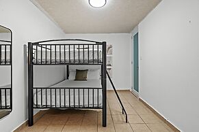 Otium Ideal Marina Getaway Balcony Parking