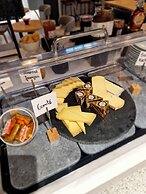 Akena Serris  Val d'Europe