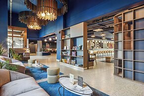 Akena Serris  Val d'Europe