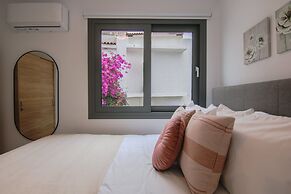 Phaedrus Living: Skiathos Luxury Residences Lime