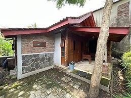 Saka Homestay Boutique & Cafe