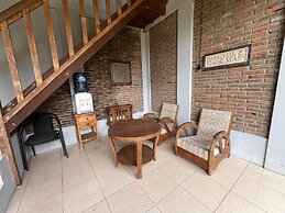 Saka Homestay Boutique & Cafe