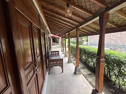 Saka Homestay Boutique & Cafe