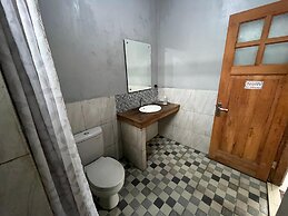 Saka Homestay Boutique & Cafe