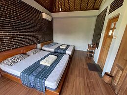 Saka Homestay Boutique & Cafe