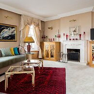 Penthouse 3-bed 3-bath on Marble Arch