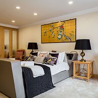 Penthouse 3-bed 3-bath on Marble Arch