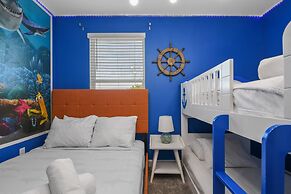 Lake View Cozy Home w/ Pool & Games Near Disney