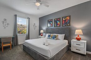 Lake View Cozy Home w/ Pool & Games Near Disney