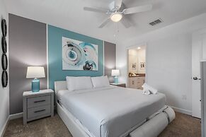 Lake View Cozy Home w/ Pool & Games Near Disney