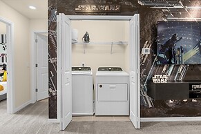 Brand New! Windsor Island 5BR Cozy Home Wpool/spa