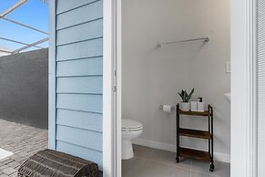 Brand New! Windsor Island 5BR Cozy Home Wpool/spa