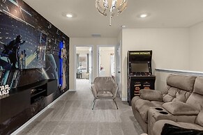 Brand New! Windsor Island 5BR Cozy Home Wpool/spa