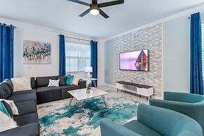 Cozy 8-bedroom Disney-themed Villa at Storey Lake