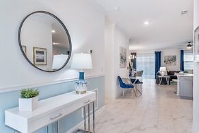 Cozy 8-bedroom Disney-themed Villa at Storey Lake