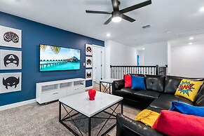 Cozy 8-bedroom Disney-themed Villa at Storey Lake
