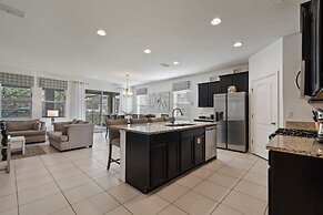 Exclusive Solterra Resort Home - Prime Location