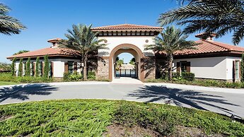 Exclusive Solterra Resort Home - Prime Location