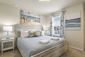 Relax in Style Pool, Resort Amenities, Near Disney