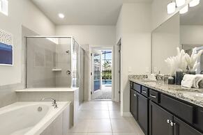 Relax in Style Pool, Resort Amenities, Near Disney