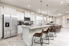 Solterra Resort 5br W/pool Spa New Disney!