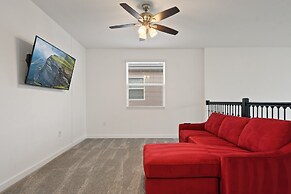 Luxurious Resort Home Near Disney & Shopping!