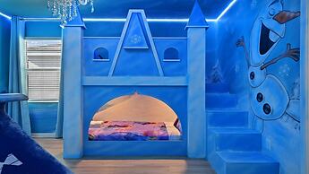 Star Wars Themed 12br Villa 10min to Galaxy's Edge