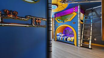 Star Wars Themed 12br Villa 10min to Galaxy's Edge