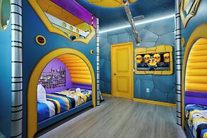 Star Wars Themed 12br Villa 10min to Galaxy's Edge