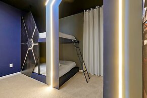 New! Luxury 12br Disney Home Pool/spa/cinema/games