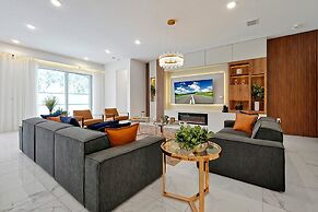 New! Luxury 12br Disney Home Pool/spa/cinema/games