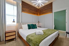 New! Luxury 12br Disney Home Pool/spa/cinema/games