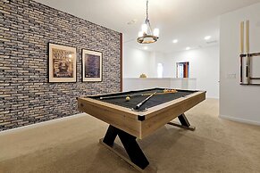 New! Luxury 12br Disney Home Pool/spa/cinema/games