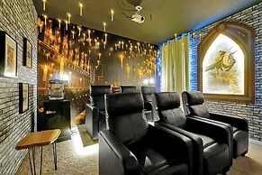 New! Luxury 12br Disney Home Pool/spa/cinema/games