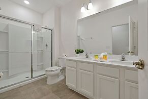 New! Luxury 12br Disney Home Pool/spa/cinema/games